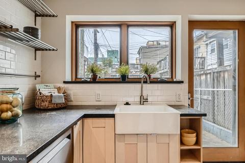 211 E Heath St, Baltimore, MD 21230 photo 15