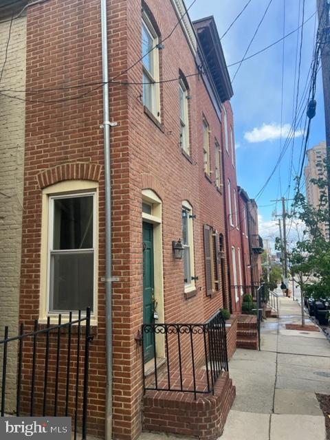 456 E Cross St, Baltimore, MD 21230 photo 3