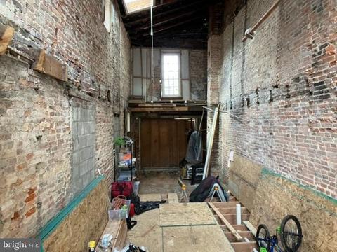 456 E Cross St, Baltimore, MD 21230 photo 7