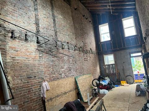 456 E Cross St, Baltimore, MD 21230 photo 4