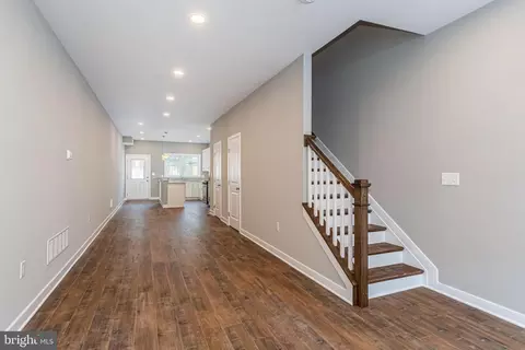 847 Harlem Ave, Baltimore, MD 21201 photo 4