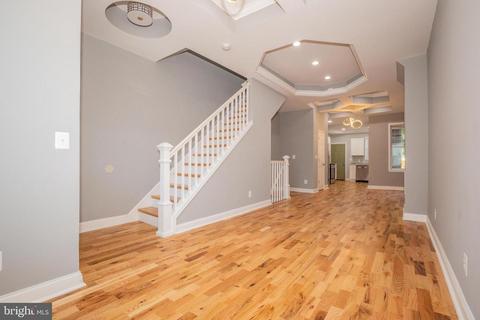 1718 E Oliver St, Baltimore, MD 21213