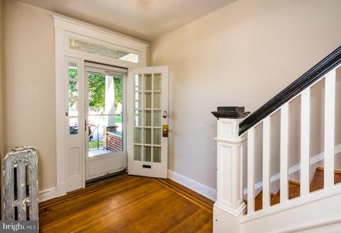 823 W 33rd St, Baltimore, MD 21211 photo 5