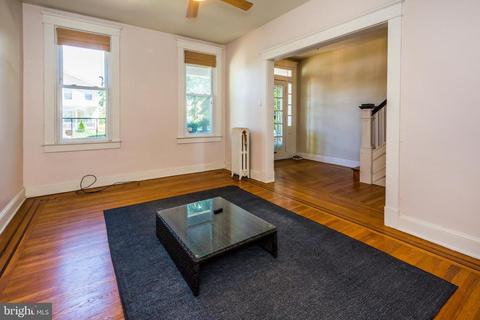 823 W 33rd St, Baltimore, MD 21211 photo 6