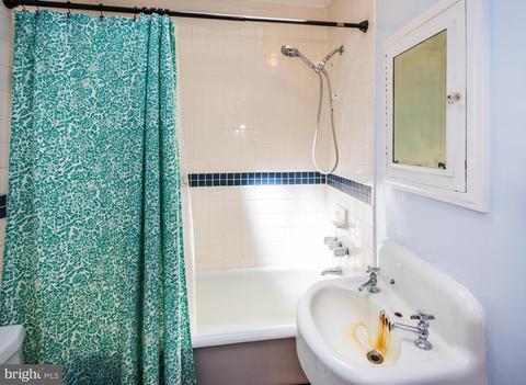 823 W 33rd St, Baltimore, MD 21211 photo 18