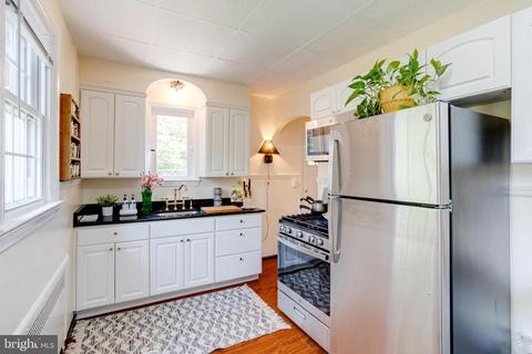 2502 E Strathmore Ave, Baltimore, MD 21214 photo 16