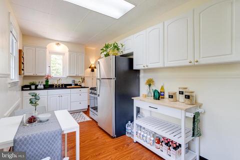 2502 E Strathmore Ave, Baltimore, MD 21214 photo 15