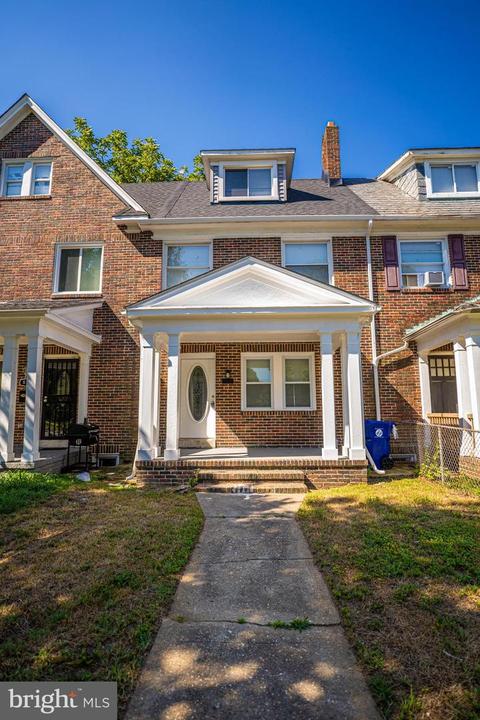 620 Wicklow Rd, Baltimore, MD 21229 photo 1