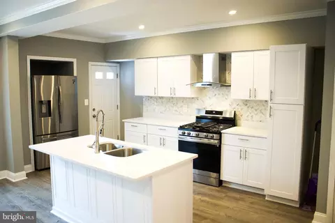 1611 E 32nd St, Baltimore, MD 21218 photo 5