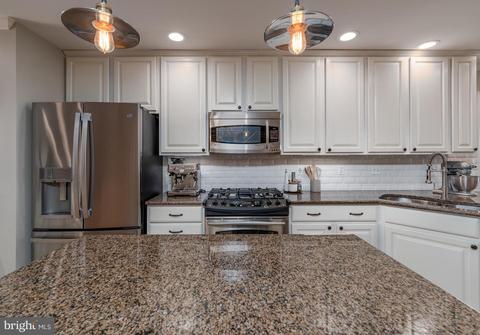 1111 S Decker Ave, Baltimore, MD 21224 photo 3