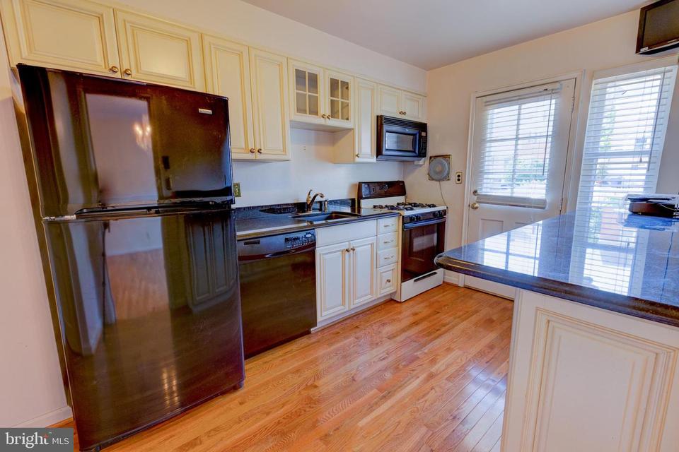  1909 Winford Rd, Baltimore, MD 21239 photo 8