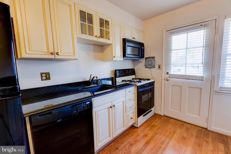  1909 Winford Rd, Baltimore, MD 21239 photo 10
