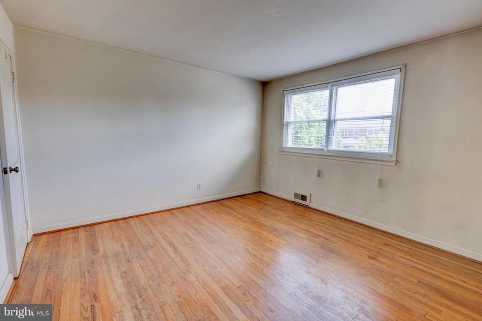  1909 Winford Rd, Baltimore, MD 21239 photo 13
