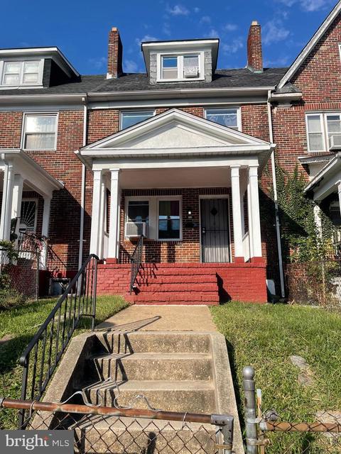 636 N Augusta Ave, Baltimore, MD 21229 photo 1