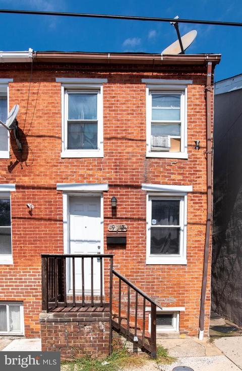 932 Lemmon St, Baltimore, MD 21223 photo 1