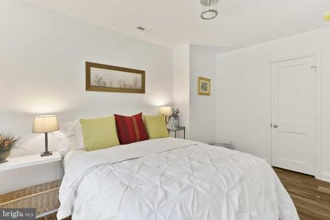 518 Random Rd, Baltimore, MD 21229 photo 25