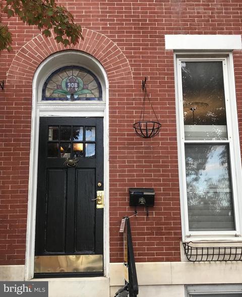 908 S Ellwood Ave, Baltimore, MD 21224
