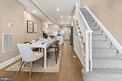 524 E 35th St, Baltimore, MD 21218 photo 4