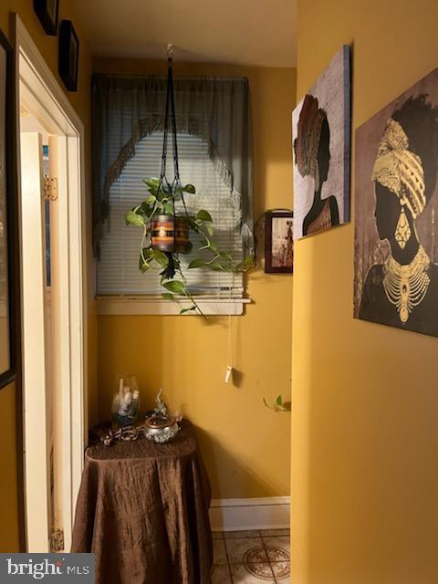 620 Tunbridge Rd, Baltimore, MD 21212 photo 9