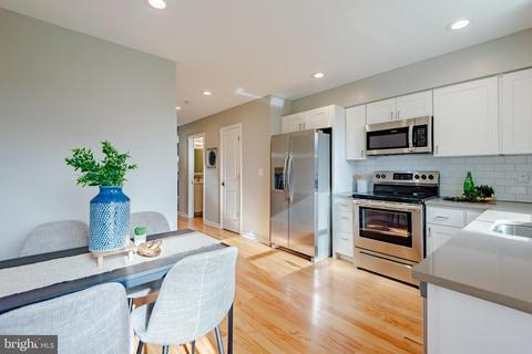 1723 E Biddle St, Baltimore, MD 21213 photo 10