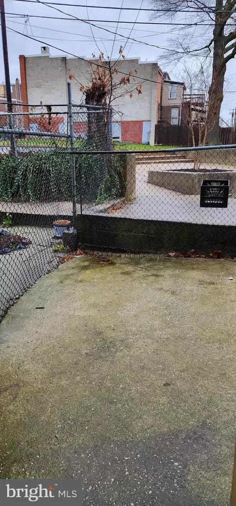 1608 E Chase St, Baltimore, MD 21213 photo 6