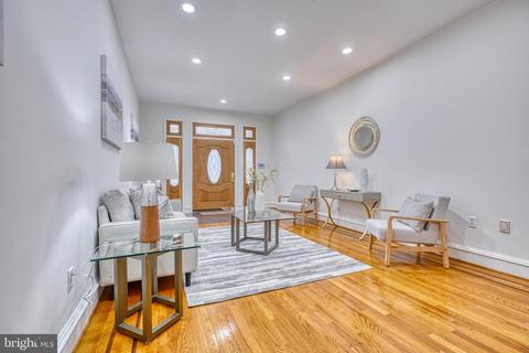 811 S Sharp St, Baltimore, MD 21230 photo 3