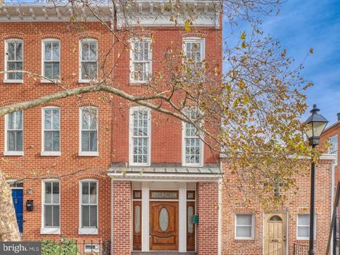 811 S Sharp St, Baltimore, MD 21230 photo 1