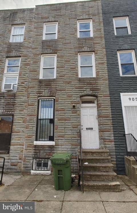 903 Bennett Pl, Baltimore, MD 21223 photo 1