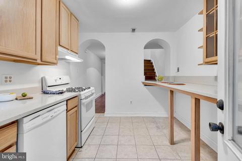 17 E Henrietta St, Baltimore, MD 21230 photo 9