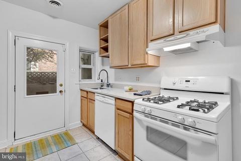17 E Henrietta St, Baltimore, MD 21230 photo 8