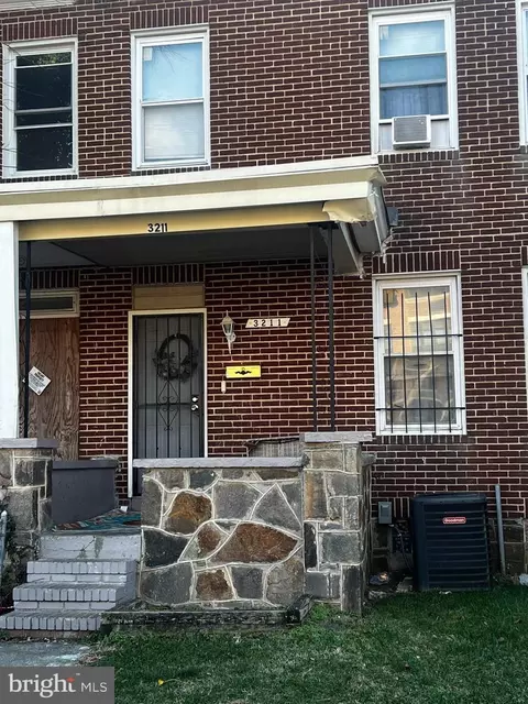 3211 Phelps Ln, Baltimore, MD 21229