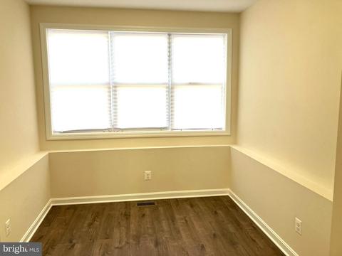 2929 Oakley Ave, Baltimore, MD 21215 photo 3
