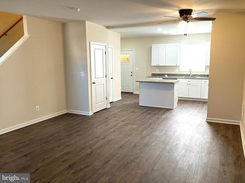 2929 Oakley Ave, Baltimore, MD 21215 photo 2