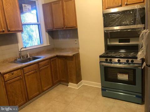 511 Cumberland St, Baltimore, MD 21217 photo 1