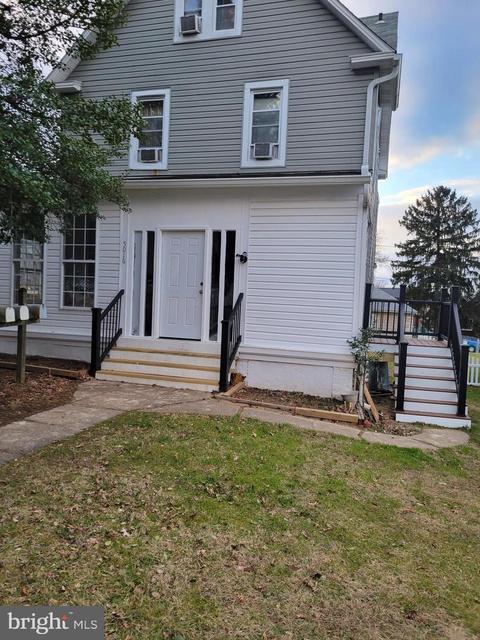 5016 Catalpha Rd, Baltimore, MD 21214 photo 1