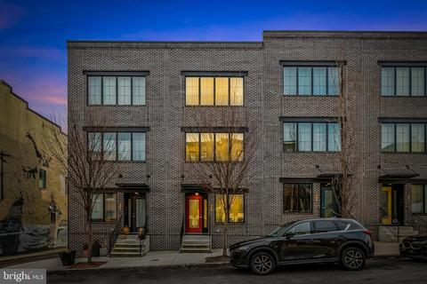 305 E Lanvale St, Baltimore, MD 21202 photo 2