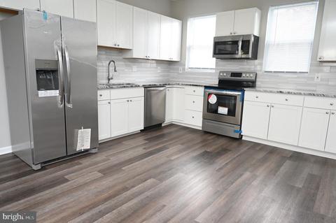 1726 E 29th St, Baltimore, MD 21218 photo 1
