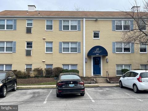 4415 Falls Bridge Dr #J, Baltimore, MD 21211