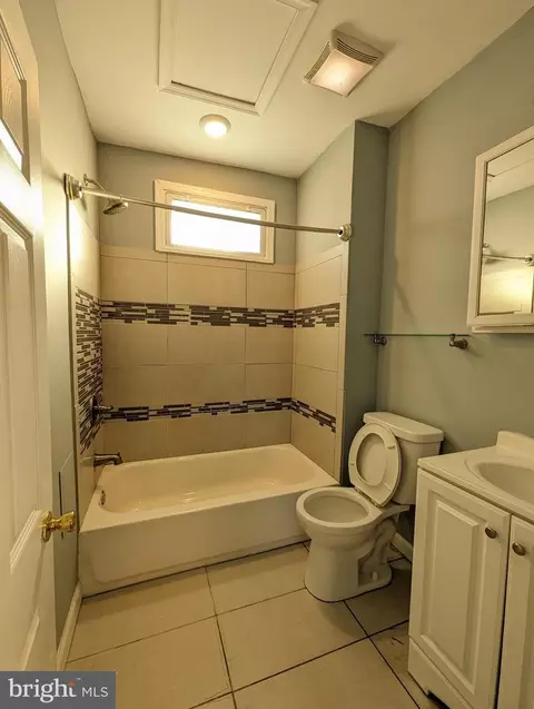 Bath - 2012 Presstman St, Baltimore, MD 21217 photo 1 of 1