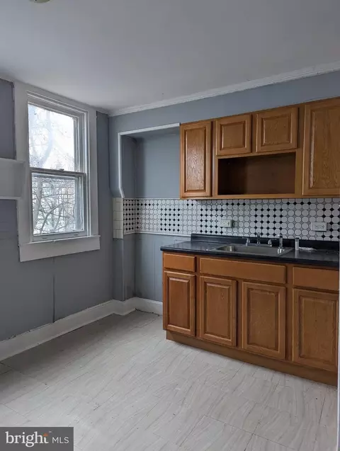 3218 Elmora Ave, Baltimore, MD 21213 photo 5