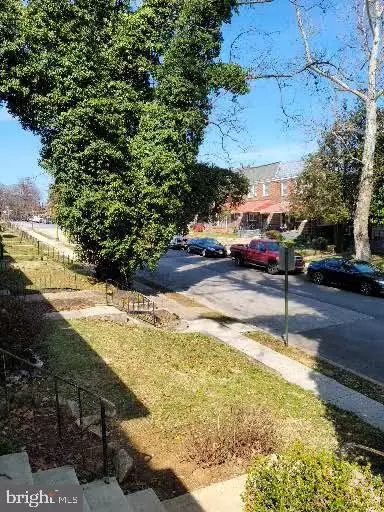 904 Wicklow Rd, Baltimore, MD 21229 photo 3