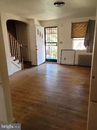 904 Wicklow Rd, Baltimore, MD 21229 photo 8