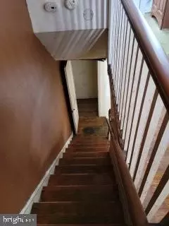904 Wicklow Rd, Baltimore, MD 21229 photo 13