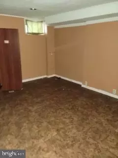 904 Wicklow Rd, Baltimore, MD 21229 photo 5