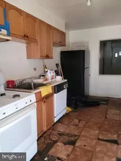 904 Wicklow Rd, Baltimore, MD 21229 photo 14