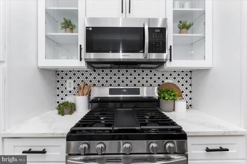 1611 E 33rd St, Baltimore, MD 21218 photo 5