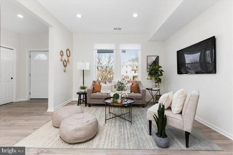 1611 E 33rd St, Baltimore, MD 21218 photo 9