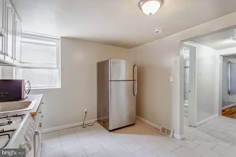 Kitchen - 1604 Division St, Baltimore, MD 21217 photo 3 of 4