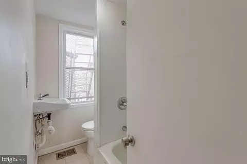 Bath - 1604 Division St, Baltimore, MD 21217 photo 2 of 3