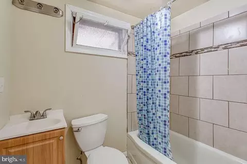 Bath - 1604 Division St, Baltimore, MD 21217 photo 1 of 3